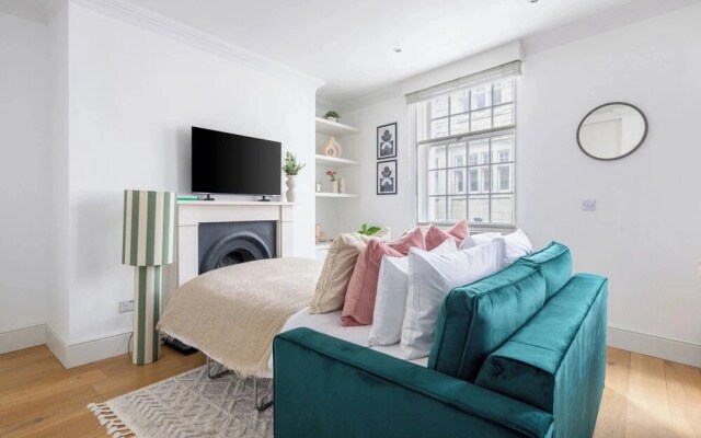 Bright 1BR Near Piccadilly Circus
