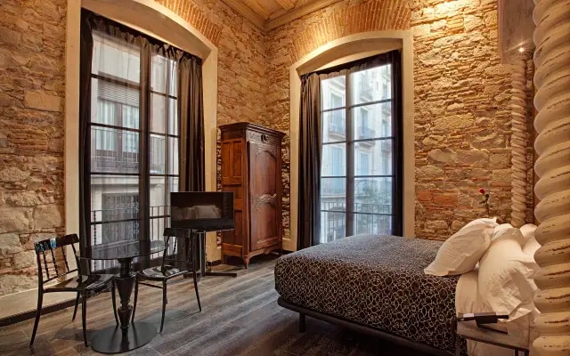 Arai Aparthotel