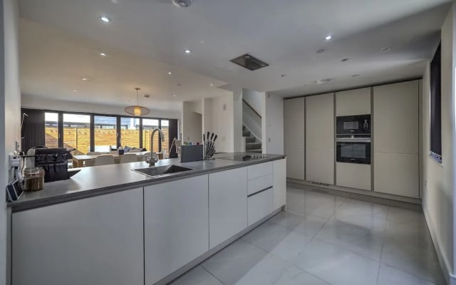 Modern 4 Bed Manchester Town House