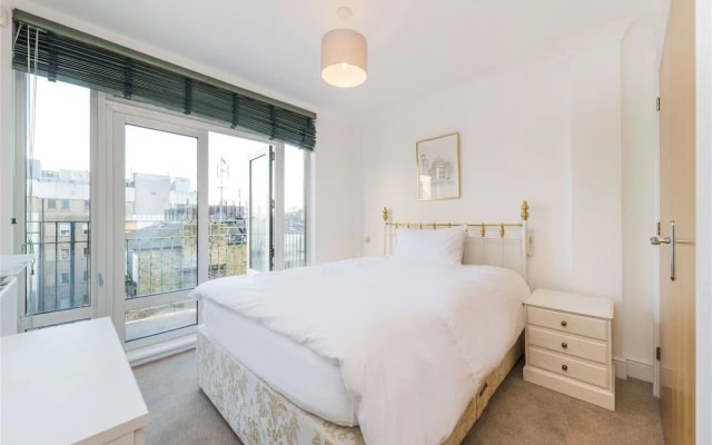 Quiet Elegant 2 beds 2 Bath Trafalgar Square