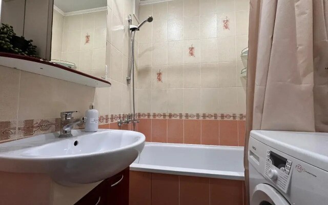 Apartament 52 на улице Челюскинцев 15