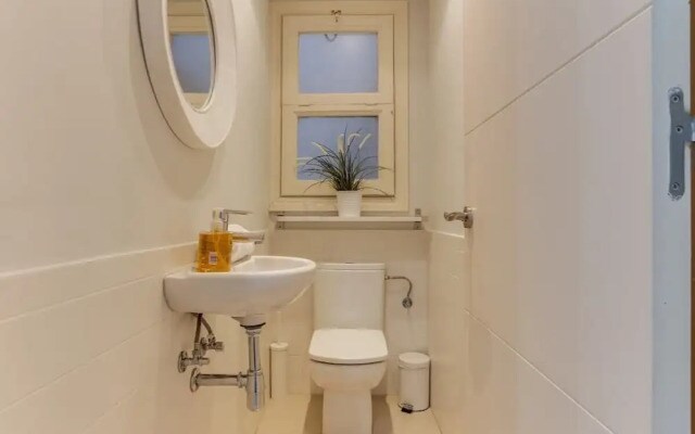 Cosy 4bdr in Exiample, 10mins to Plaza Catalunya