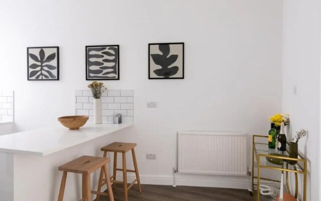 The Fulham Secret - Classy 5bdr Apartment