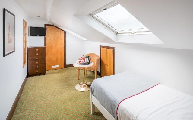 Abbey Hotel Shepherd's Bush