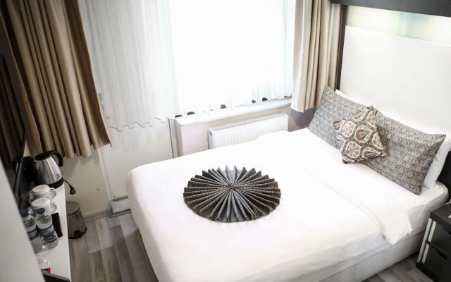Platine Hotels & Suites