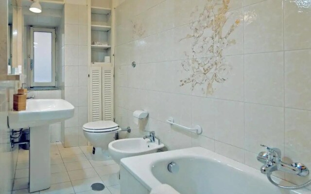 Elegant Apartment Via Veneto by Varental