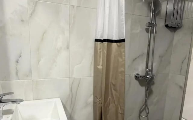 По Комнатам