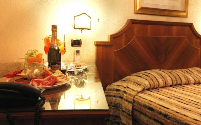 Hotel Catone