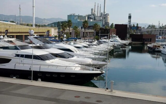 Boat Accommodations Barcelona