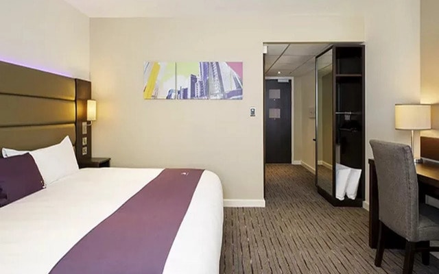 Premier Inn Liverpool North
