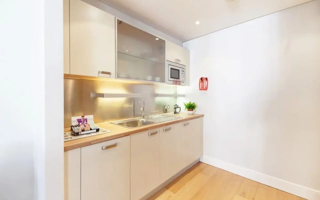 Marina Place by Roomspace Apartments