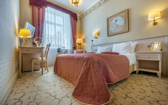 Отель и ресторан IMPERIAL (бывший Ramada)