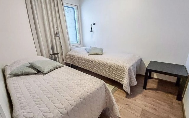 Skivillas 61 ukkohalla (b1)