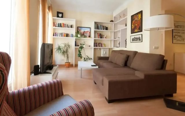 Chamberi Scene 2 Bedroom Home in Chamberi