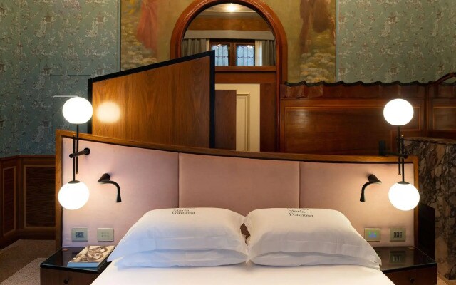 Eight Venezia