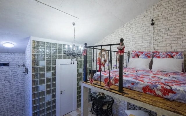 Hotel Tsvetochnaya 24