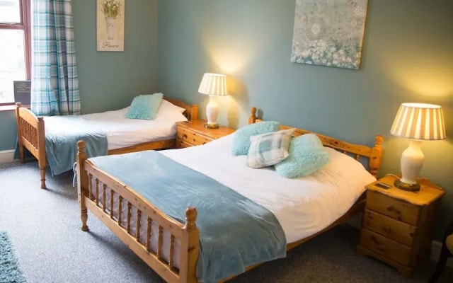 Compton Guest House