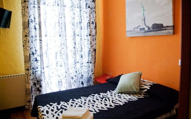 12 Rooms