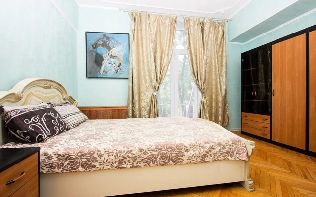 ApartLux Люкс на Белорусской