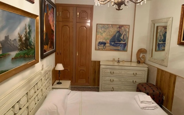 Apartamentos Suites Torr Av América - López de Hoyos