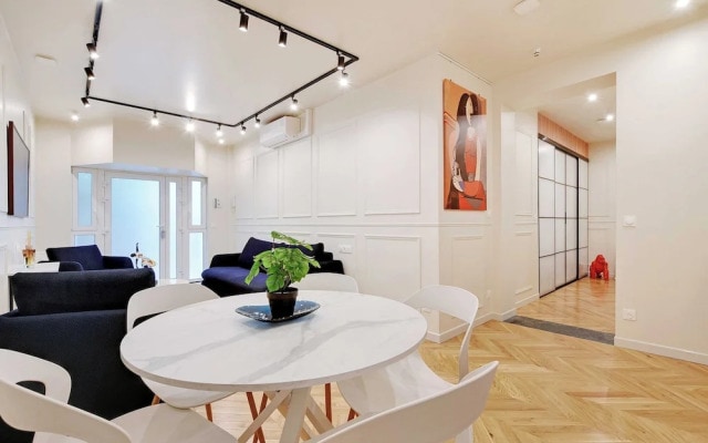 Charming Apt - AC - 2br/6p - Near Bastille