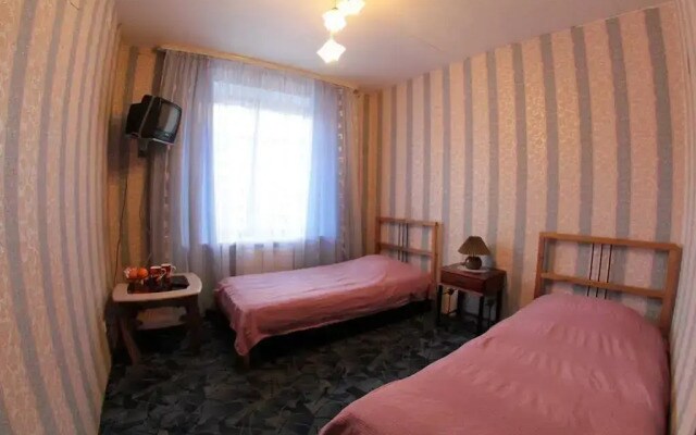 Отель Lhouse
