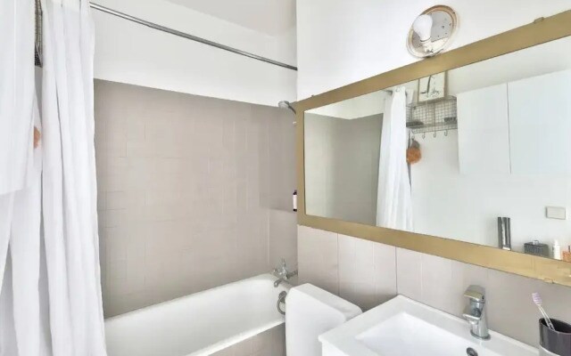 Charming Studio Apartment - Paris