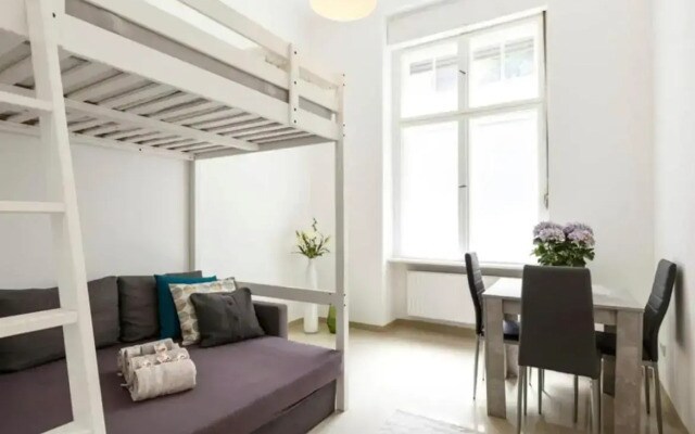 Nice City Center Studio