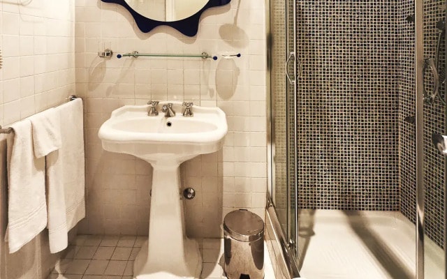 Townhouse Condotti 29