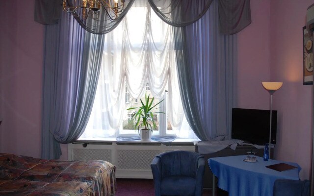 Hotel Pension Savoy