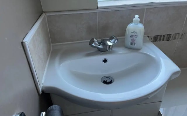 Lovely 2-bed House in Liverpool