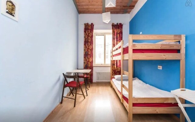 Koma Hostel