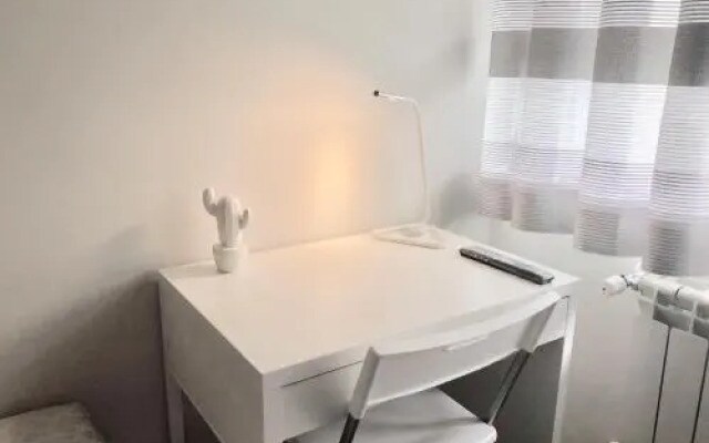 Plaza 5 Carabanchel Apartment