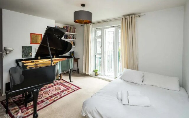 2Bd Stylish Home W/T Grand Piano Central London