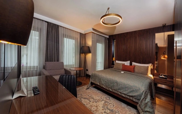 Levni Plus Hotel