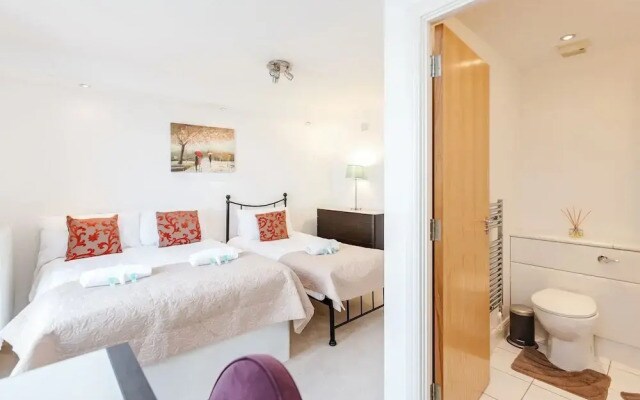 Premium London Excel Apartment