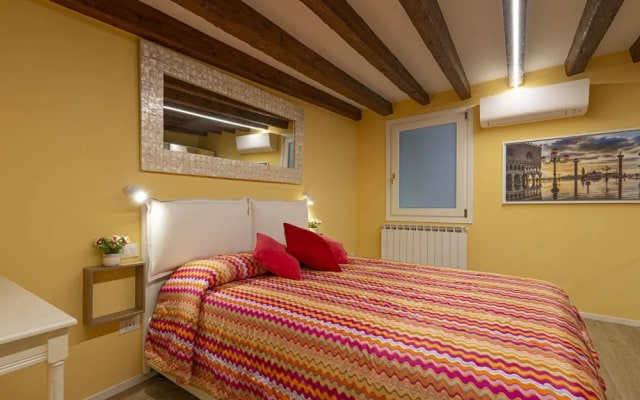 Nina'S  Accommodations In Venice Center