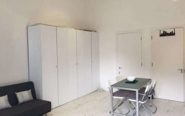 New Modern Studio on River
