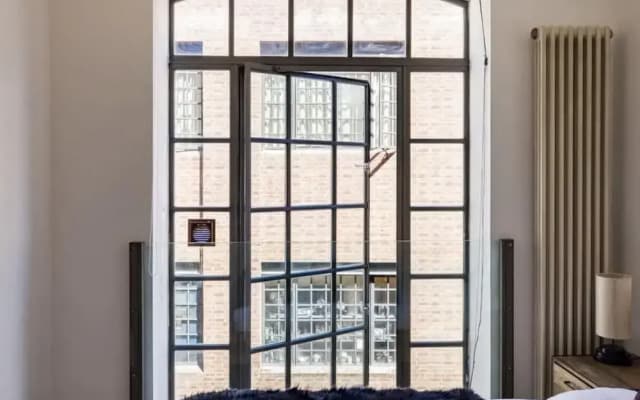 Soho Warehouse Loft With Concierge Lift