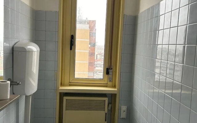 Venice Night Double Room Shared Toiletc6