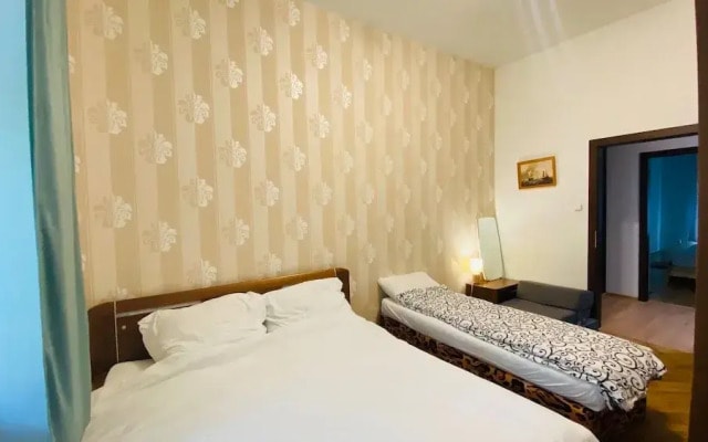 Prague Service Apartment - Central Square Location