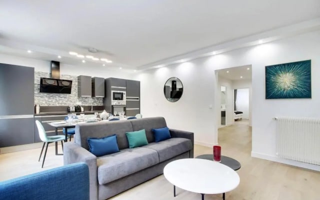 Trocadero/ Eiffel Tower - 3 Bedrooms- All New!