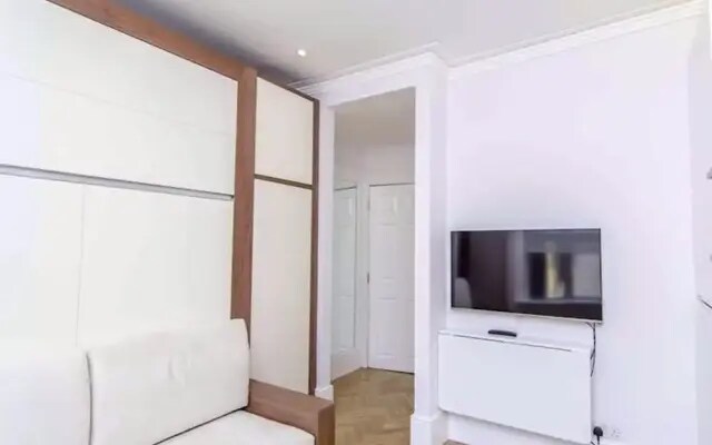 Belgrave Studio Apartment