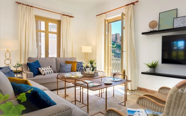 Genteel Home Zegrí