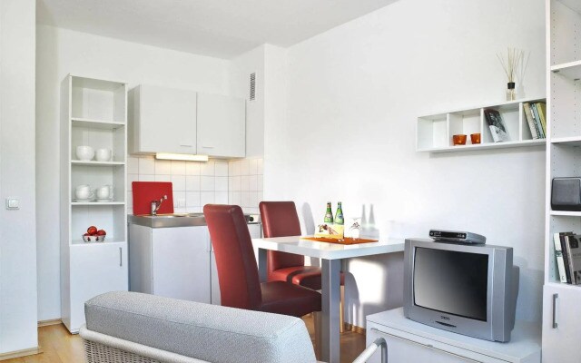 Frederics Serviced Apartments - Dantestr