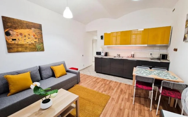 Апарт-отель Ground Floor