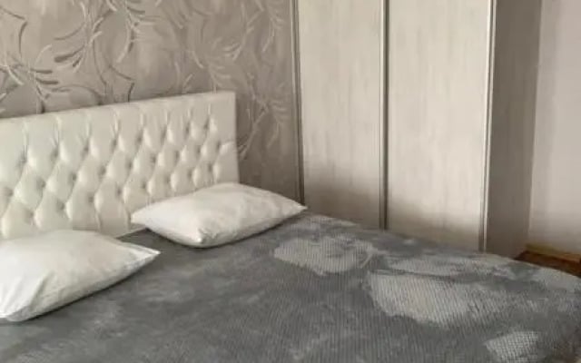 Kvartirnoe byuro IziRent EasyRent na ul. Yubileynaya, 79-272