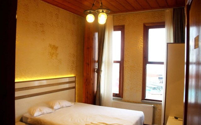 Theodian Hotel