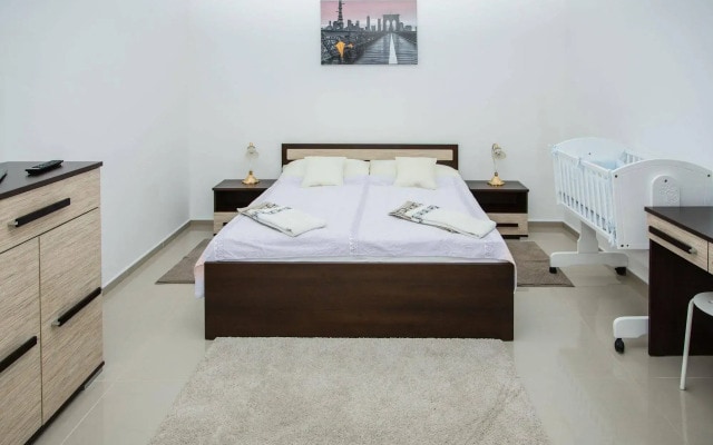 Madonna Apartments