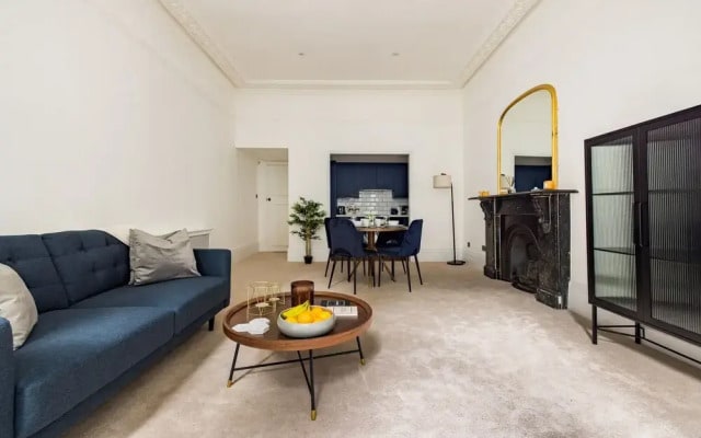 Luxury 2-bed Apartment in Knightsbridge